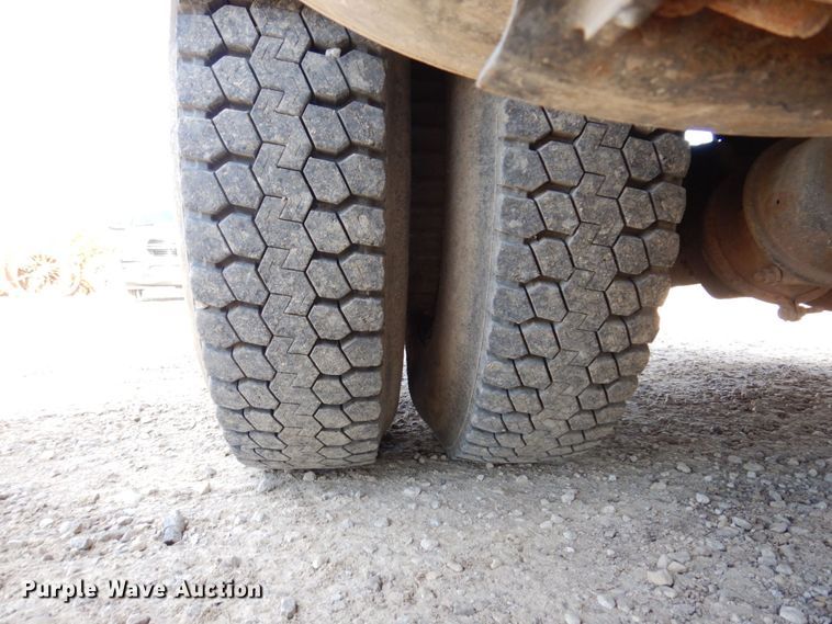 image for item JL9853 1996 Ford LN8000  sewer jetter truck