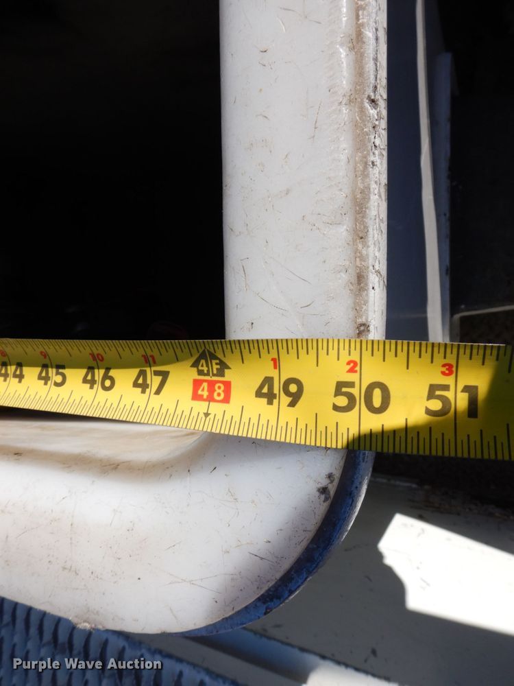 image for item JL9855 2007 International 4300  bucket truck