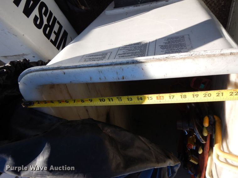 image for item JL9855 2007 International 4300  bucket truck