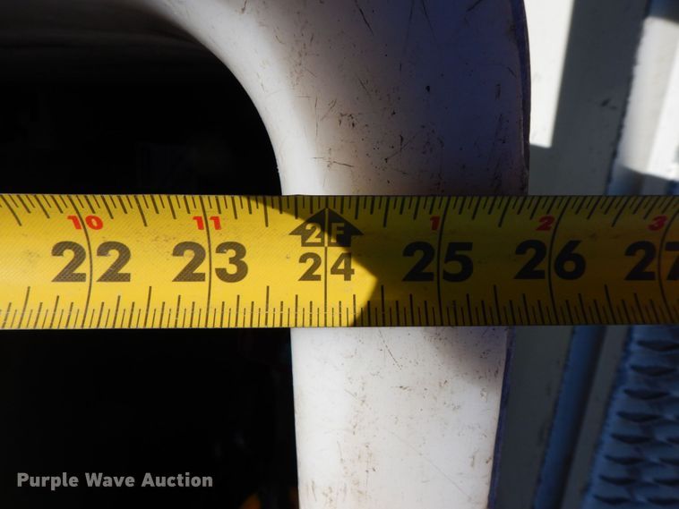 image for item JL9855 2007 International 4300  bucket truck