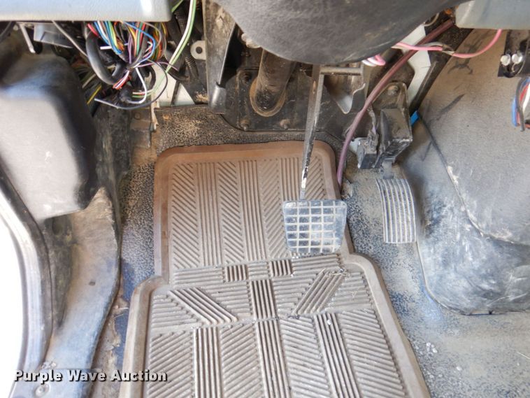 image for item JL9855 2007 International 4300  bucket truck