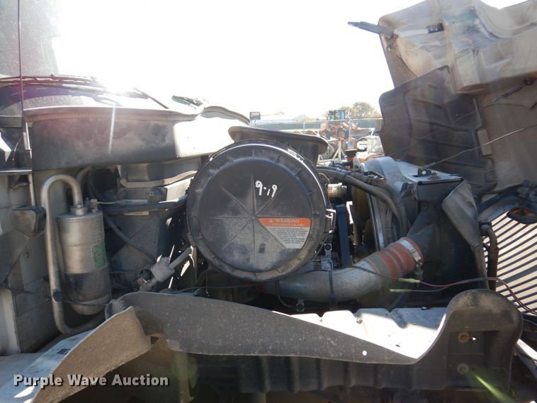 image for item JL9855 2007 International 4300  bucket truck