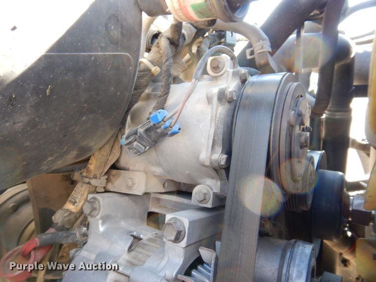 image for item JL9855 2007 International 4300  bucket truck