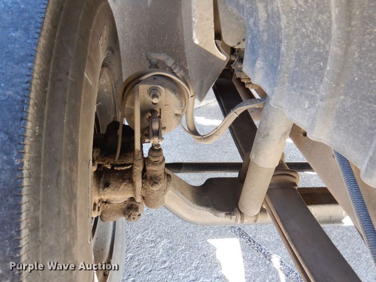 image for item JL9855 2007 International 4300  bucket truck