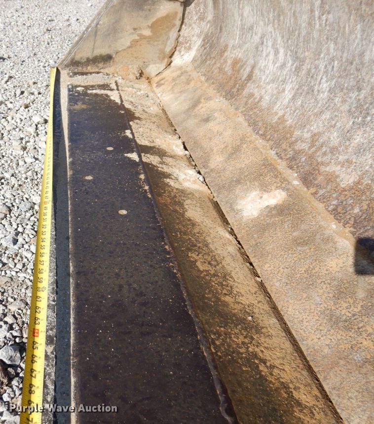 image for item JL9856 1994 Ford 545D  industrial tractor