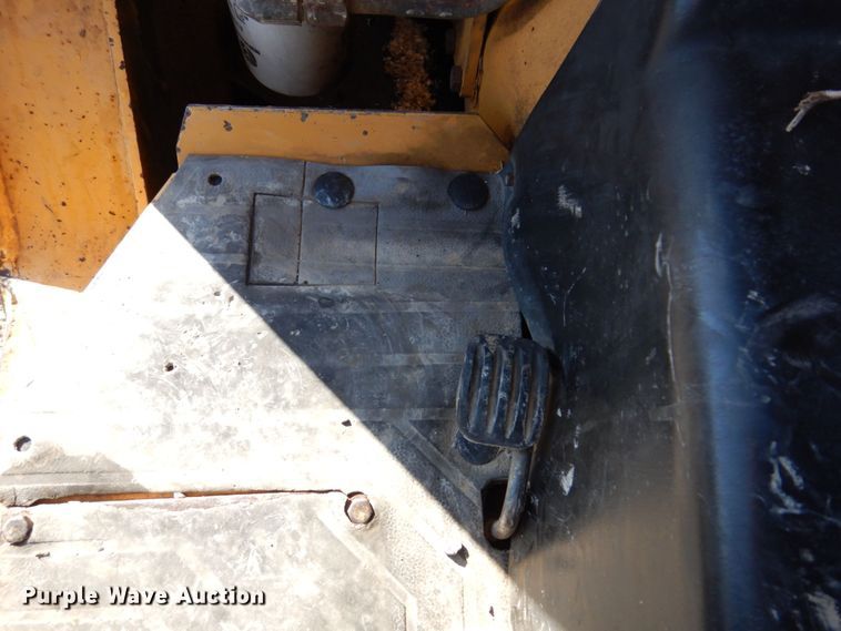 image for item JL9856 1994 Ford 545D  industrial tractor