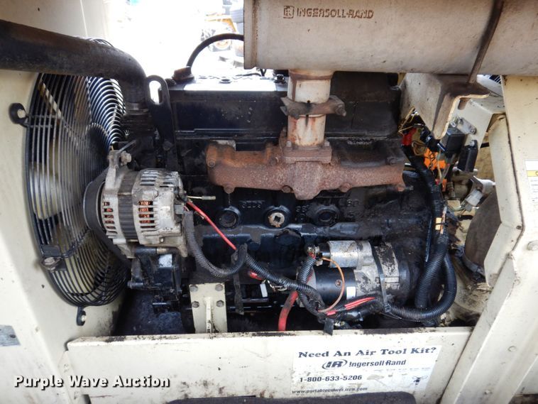 image for item JL9858 2004 Ingersoll Rand P185WR  air compressor