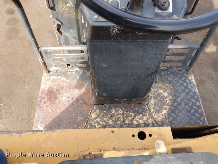 image for item JL9859 1995 Bomag BW120AD-2  double drum roller