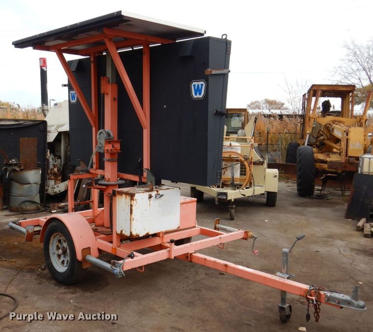 image for item JL9860 2005 Wanco WVTM  message board trailer