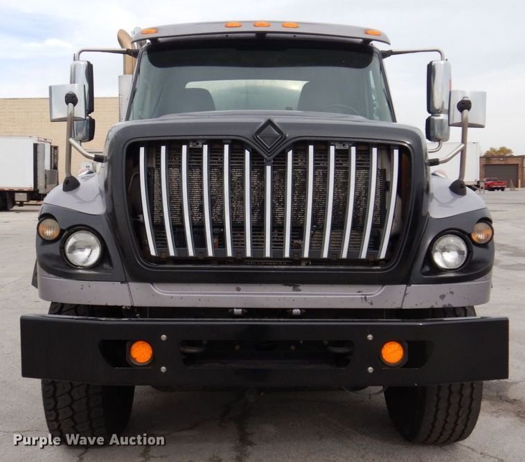 image for item JL9862 2016 International 7600  vacuum truck