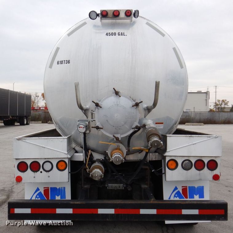 image for item JL9862 2016 International 7600  vacuum truck