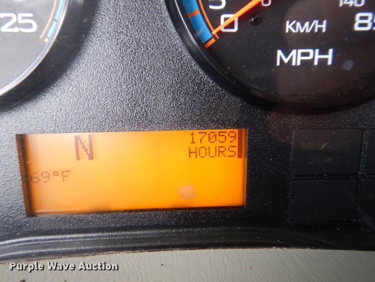 image for item JL9862 2016 International 7600  vacuum truck