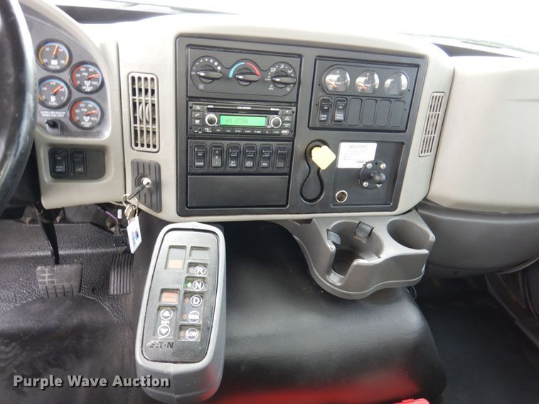 image for item JL9862 2016 International 7600  vacuum truck