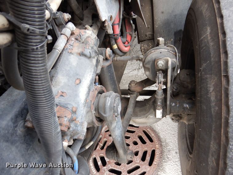 image for item JL9862 2016 International 7600  vacuum truck