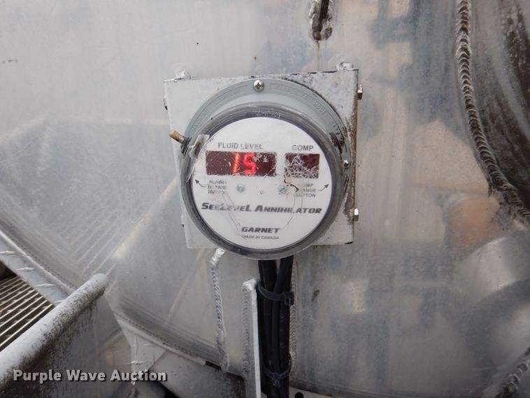 image for item JL9862 2016 International 7600  vacuum truck