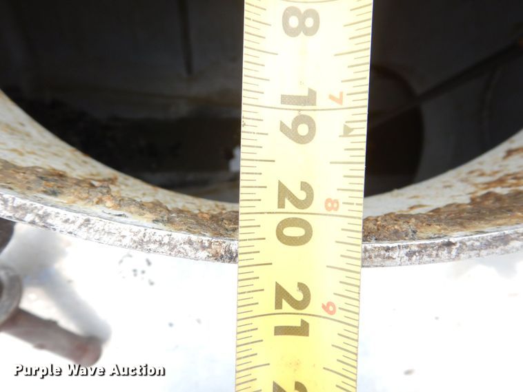 image for item JL9862 2016 International 7600  vacuum truck