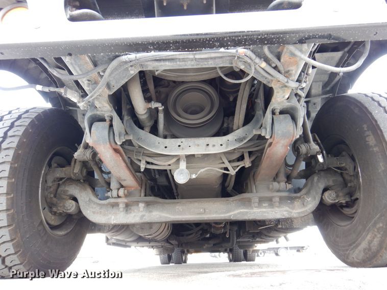 image for item JL9862 2016 International 7600  vacuum truck