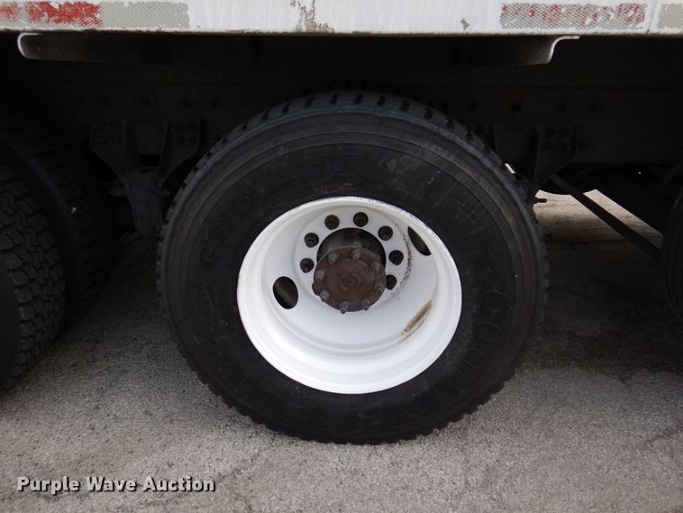 image for item JL9862 2016 International 7600  vacuum truck