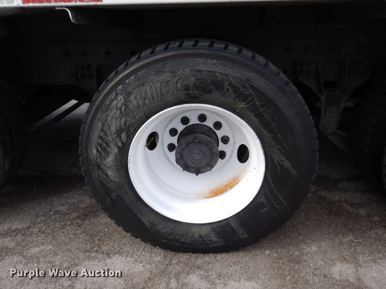 image for item JL9862 2016 International 7600  vacuum truck