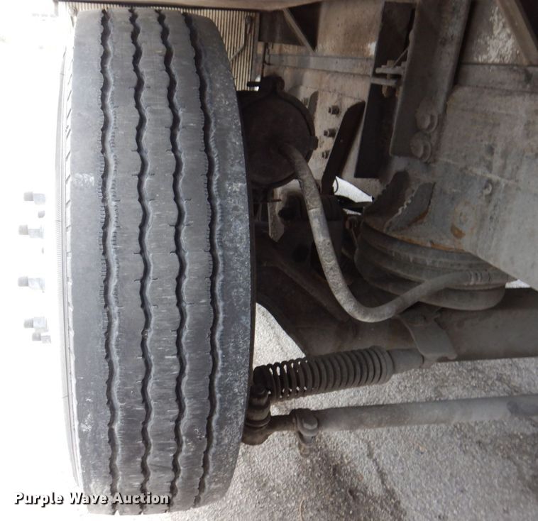 image for item JL9862 2016 International 7600  vacuum truck