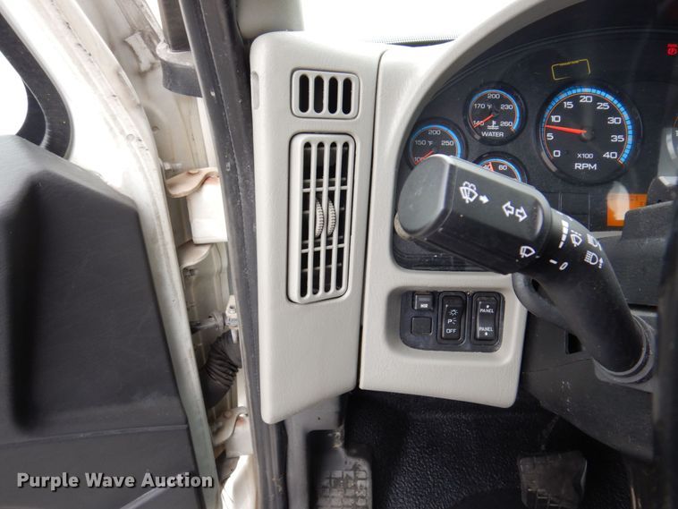 image for item JL9863 2014 International 7500  vacuum truck