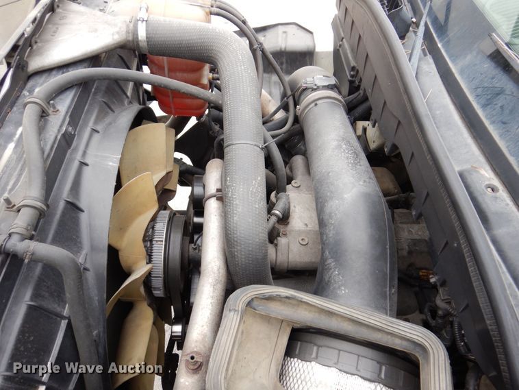 image for item JL9863 2014 International 7500  vacuum truck