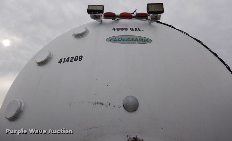 image for item JL9863 2014 International 7500  vacuum truck