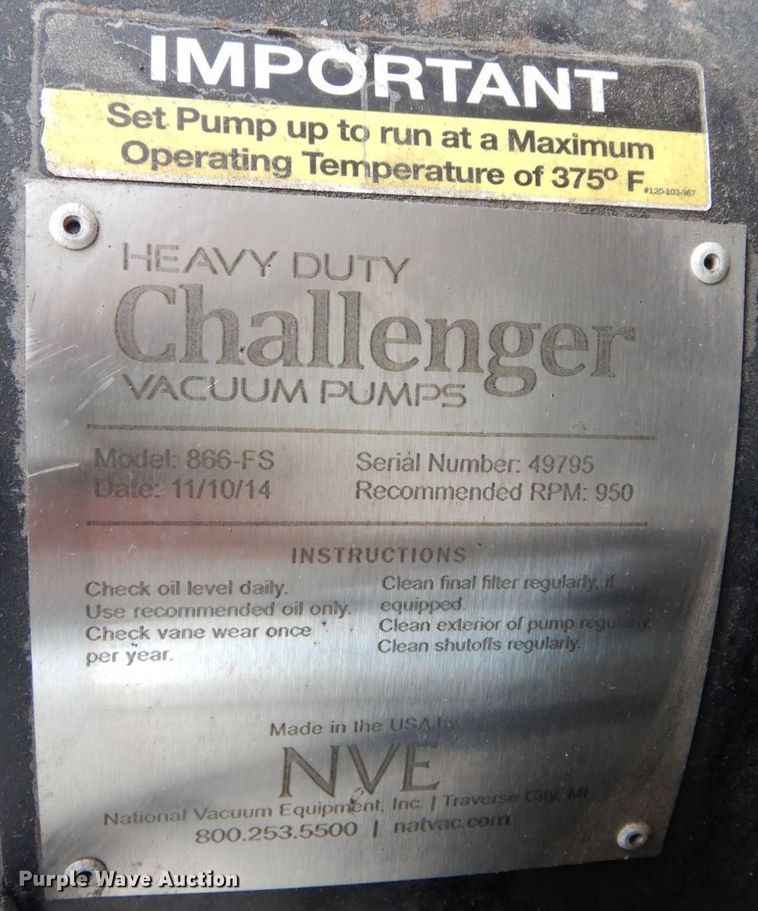 image for item JL9863 2014 International 7500  vacuum truck