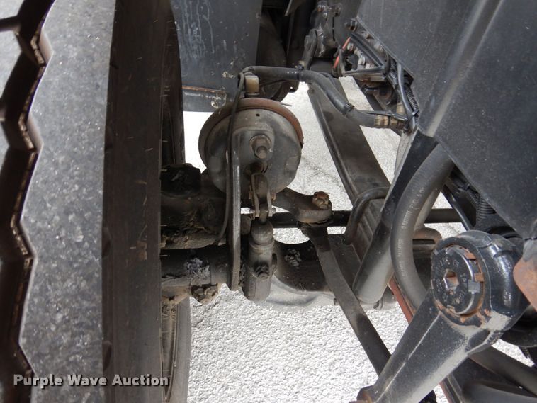 image for item JL9863 2014 International 7500  vacuum truck