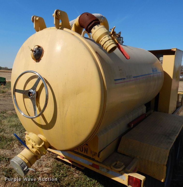 image for item JL9867 2000 Vactron PMD-800DT vacuum excavator