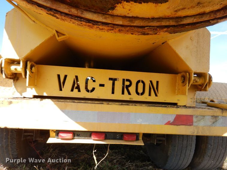 image for item JL9867 2000 Vactron PMD-800DT vacuum excavator