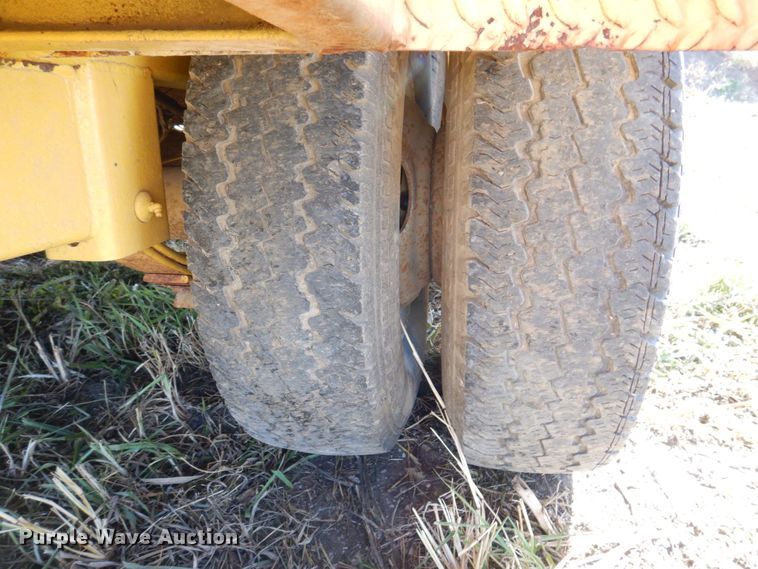 image for item JL9867 2000 Vactron PMD-800DT vacuum excavator