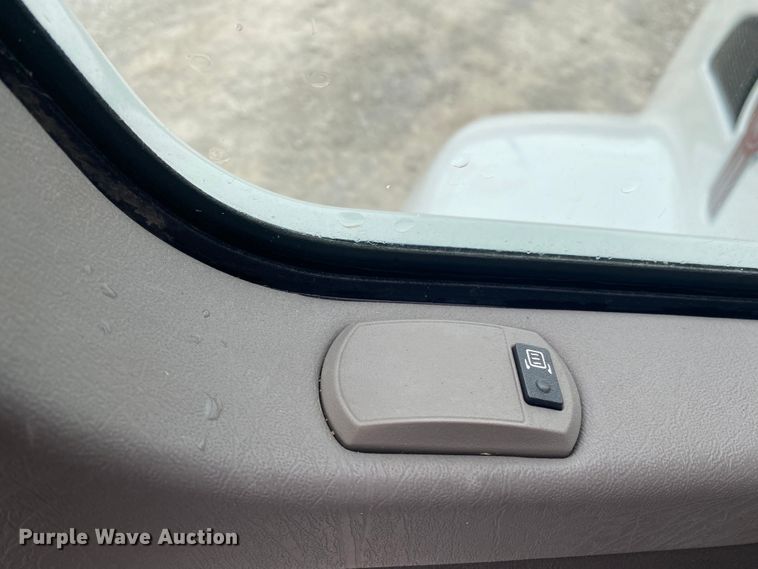 image for item JN9159 2012 Kenworth T370  utility / service truck