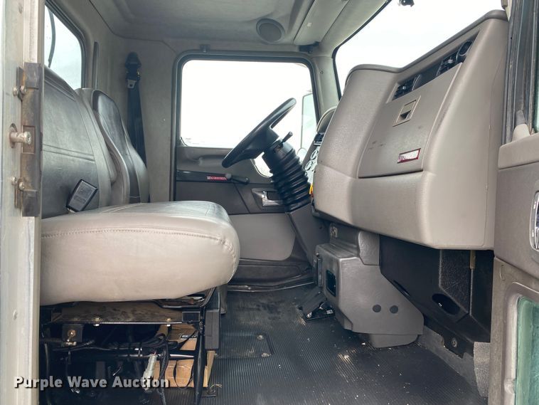 image for item JN9159 2012 Kenworth T370  utility / service truck