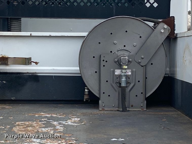 image for item JN9159 2012 Kenworth T370  utility / service truck