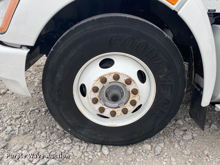 image for item JN9159 2012 Kenworth T370  utility / service truck