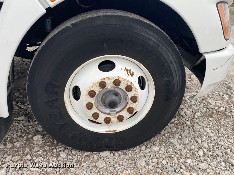 image for item JN9159 2012 Kenworth T370  utility / service truck