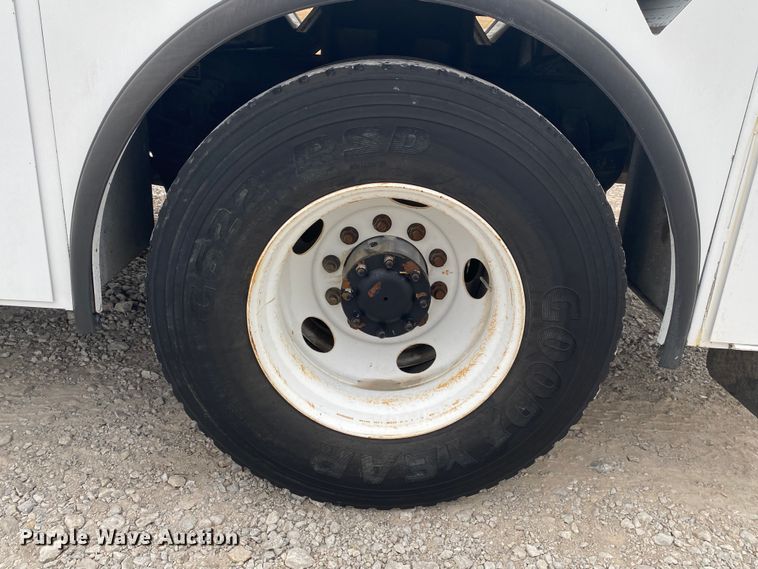 image for item JN9159 2012 Kenworth T370  utility / service truck