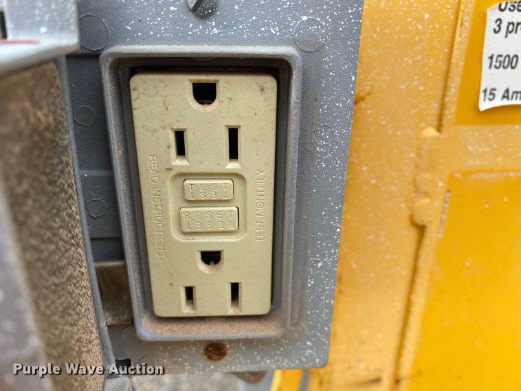 image for item JW9323 2004 Bil-Jax XLB-4319  boom lift