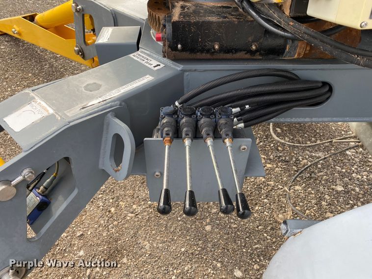 image for item JW9323 2004 Bil-Jax XLB-4319  boom lift