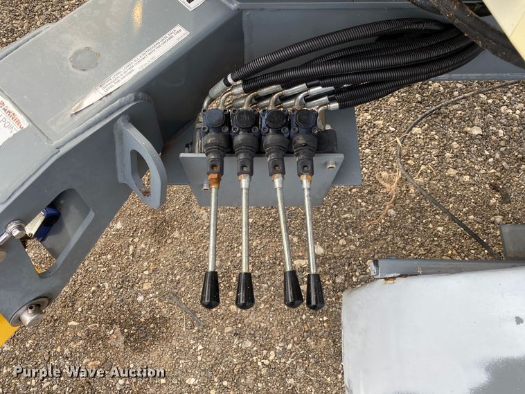 image for item JW9323 2004 Bil-Jax XLB-4319  boom lift