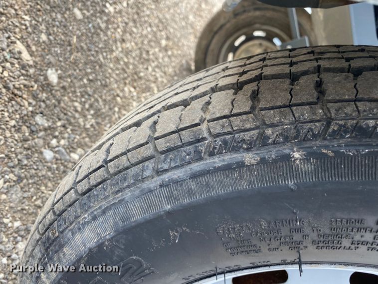 image for item JW9323 2004 Bil-Jax XLB-4319  boom lift