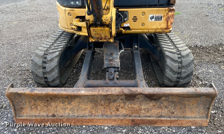 image for item JW9327 2013 John Deere 35D  mini excavator