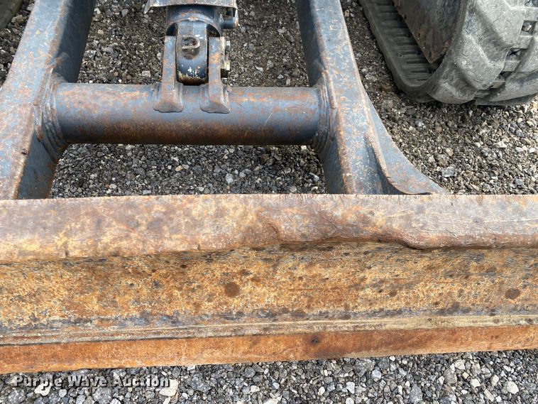 image for item JW9327 2013 John Deere 35D  mini excavator