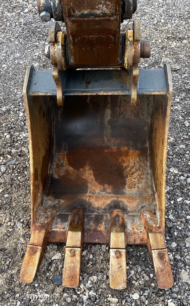 image for item JW9327 2013 John Deere 35D  mini excavator