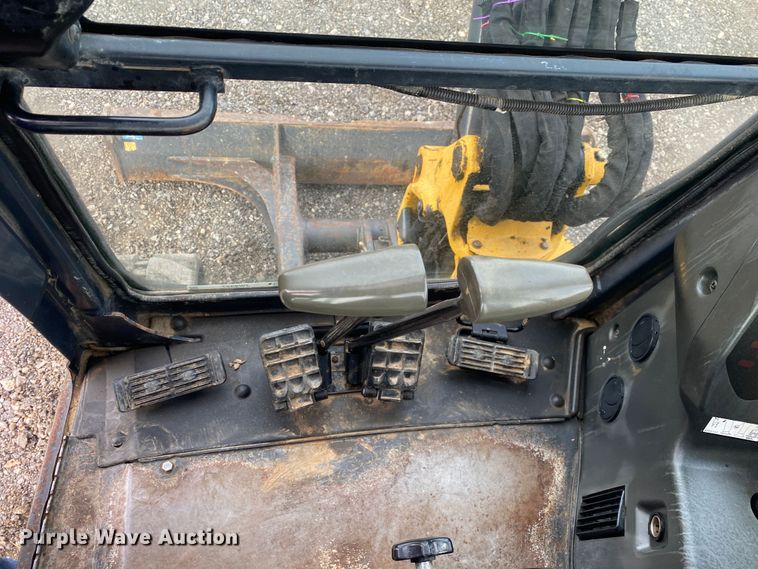 image for item JW9327 2013 John Deere 35D  mini excavator