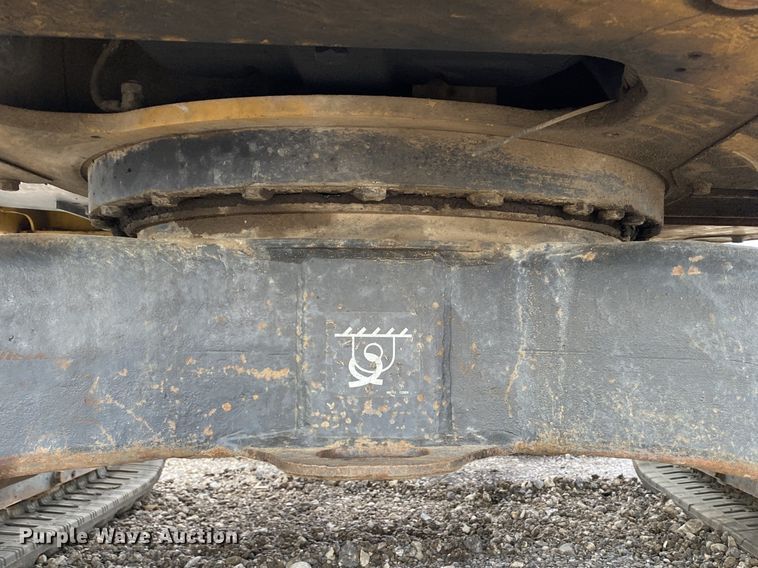 image for item JW9327 2013 John Deere 35D  mini excavator