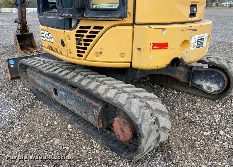 image for item JW9327 2013 John Deere 35D  mini excavator