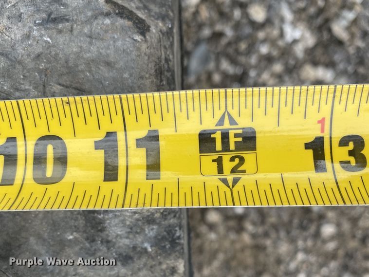 image for item JW9327 2013 John Deere 35D  mini excavator