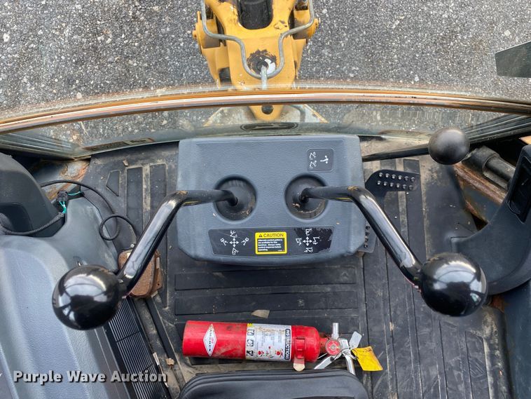 image for item JW9328 2012 John Deere 310SK  backhoe